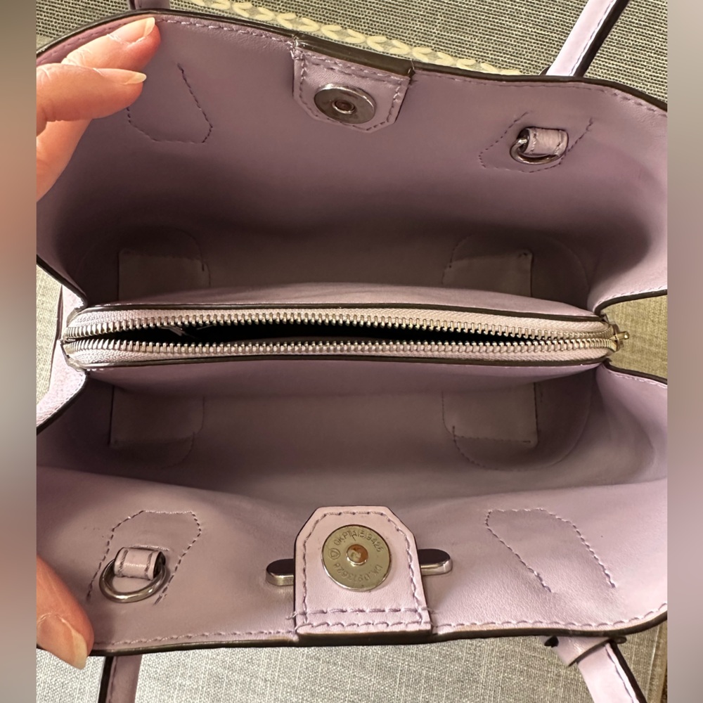 Michael Kors Lilac Pebbled Leather Tote | Pre-Loved with Dust Bag & Keychain - Picture 5 of 9